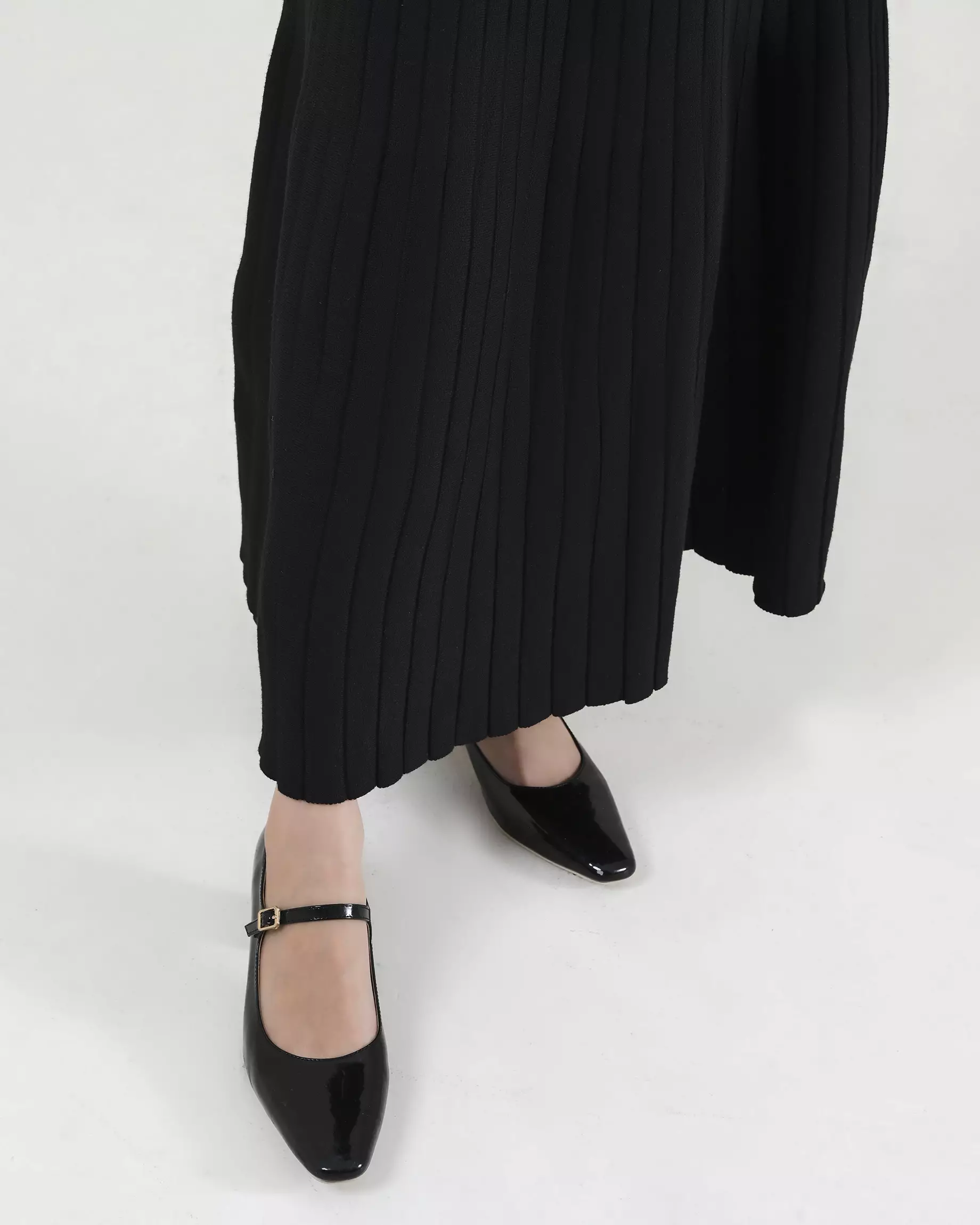 Geulis.id ANALA KNIT SKIRT - Black