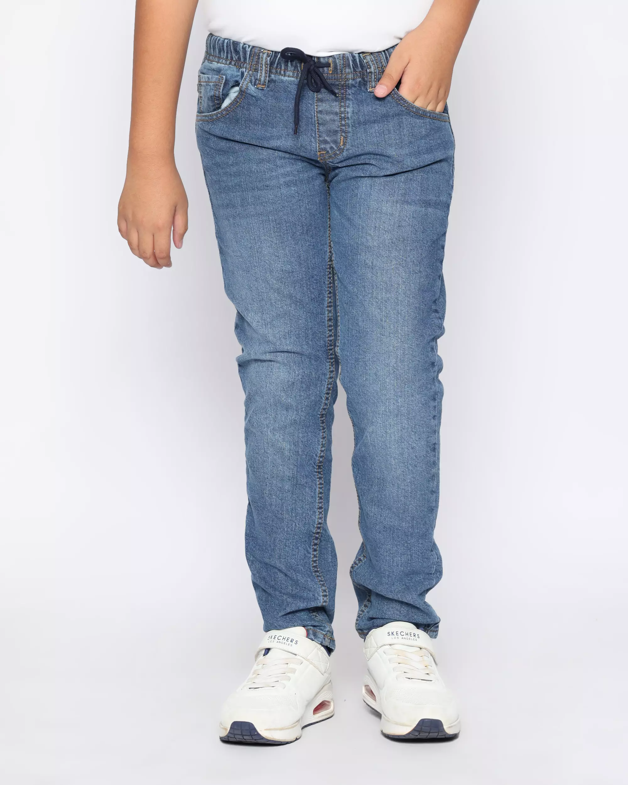 Celana Panjang Anak Laki Jeans Mid Blue With Model - FORTUNES
