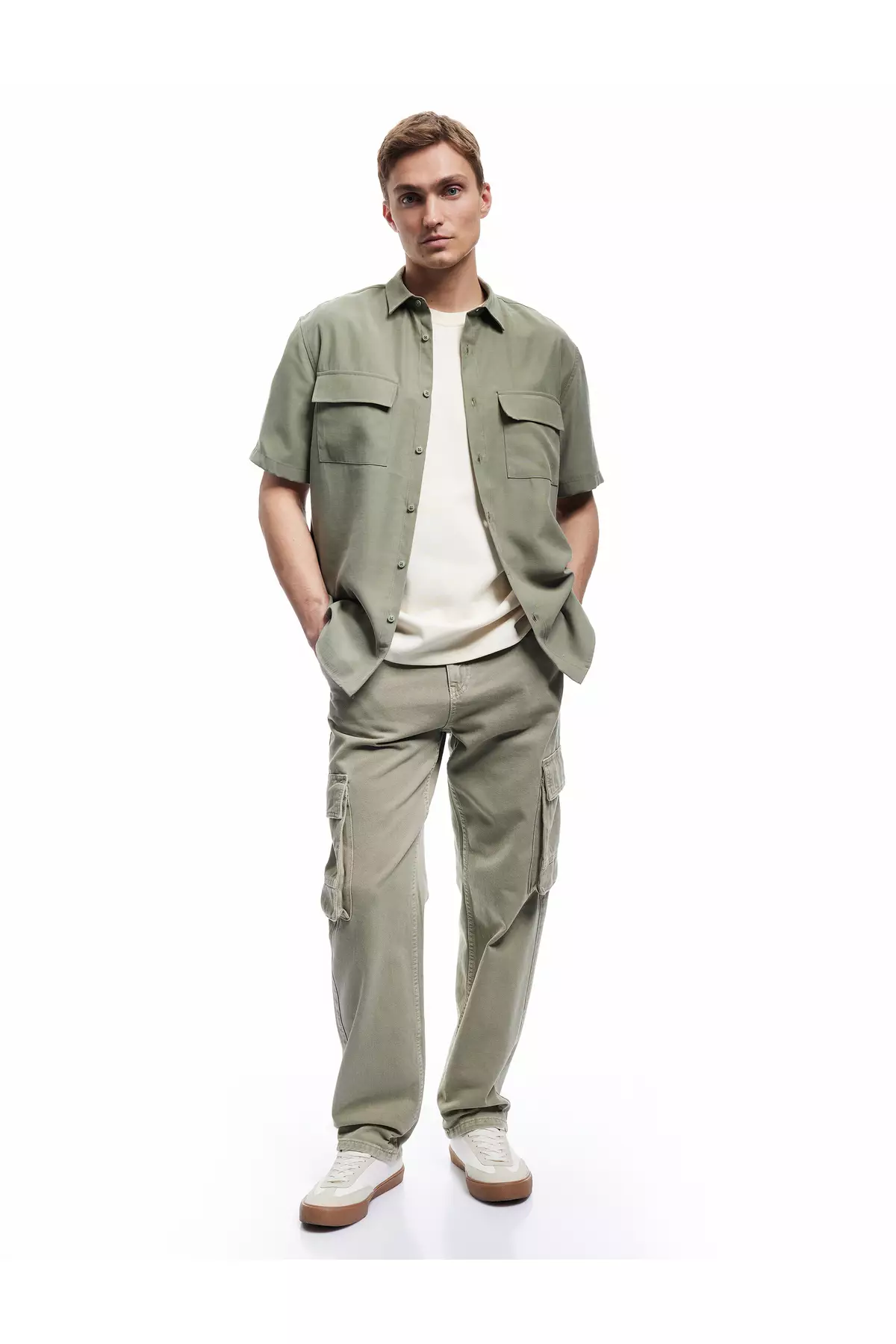 Buttoned Classic Collar Flap Pocket Detailed Rayon Regular Fit Viscose Short Sleeve Shirt