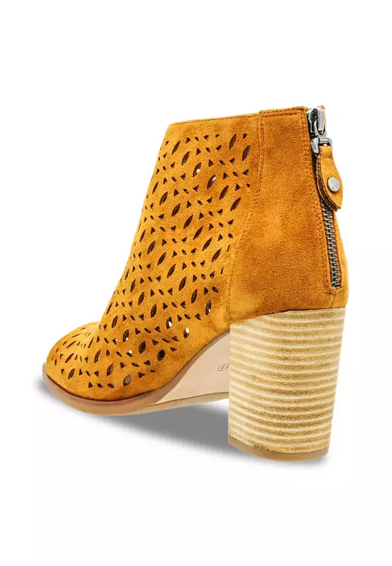 Solid Tone Strap Fashion Heels