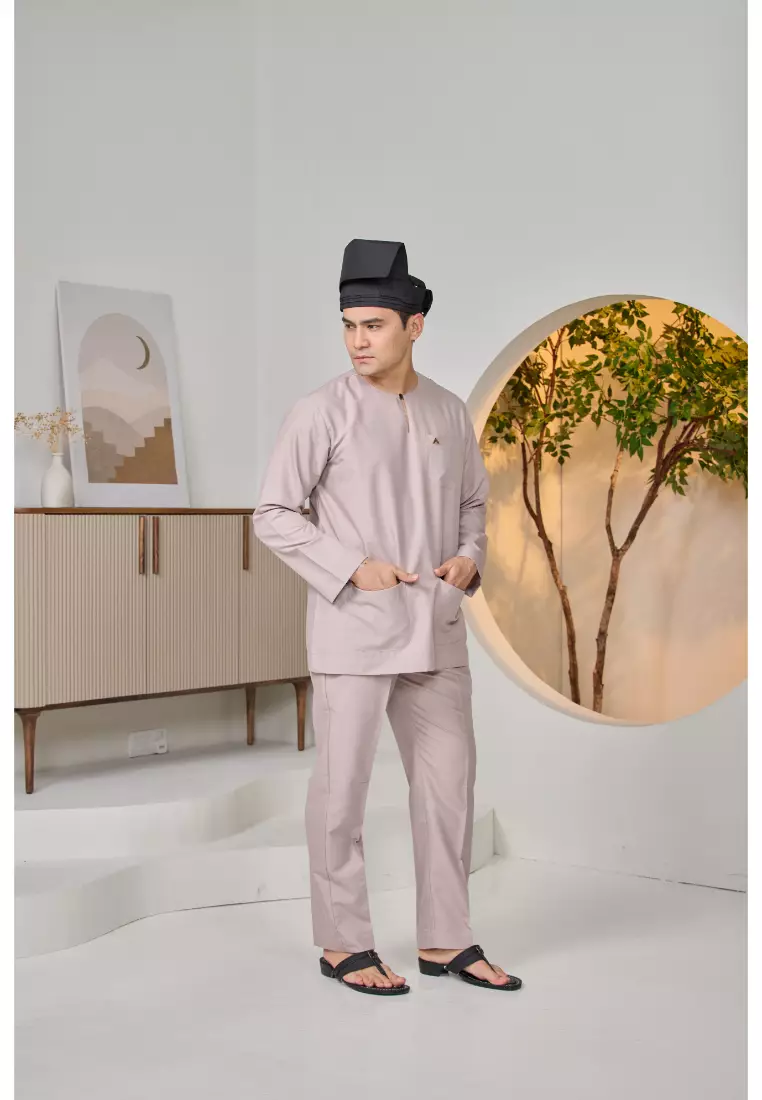 Baju Melayu Teluk Belanga