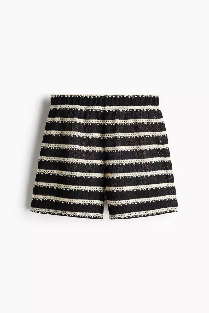 Knitted shorts