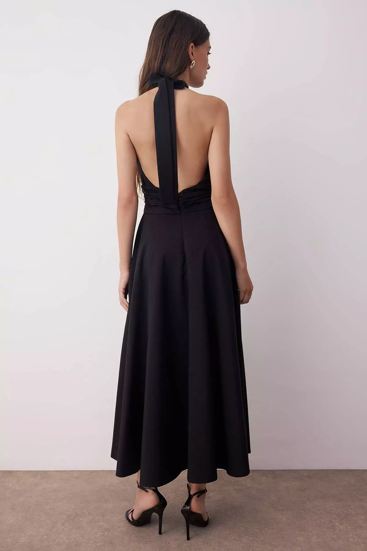 Black Low-Cut Halter Neck Poplin Lined Woven Dress