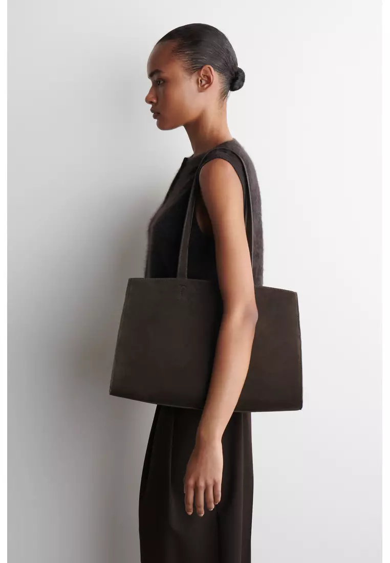 GALLERY TOTE BAG - SUEDE