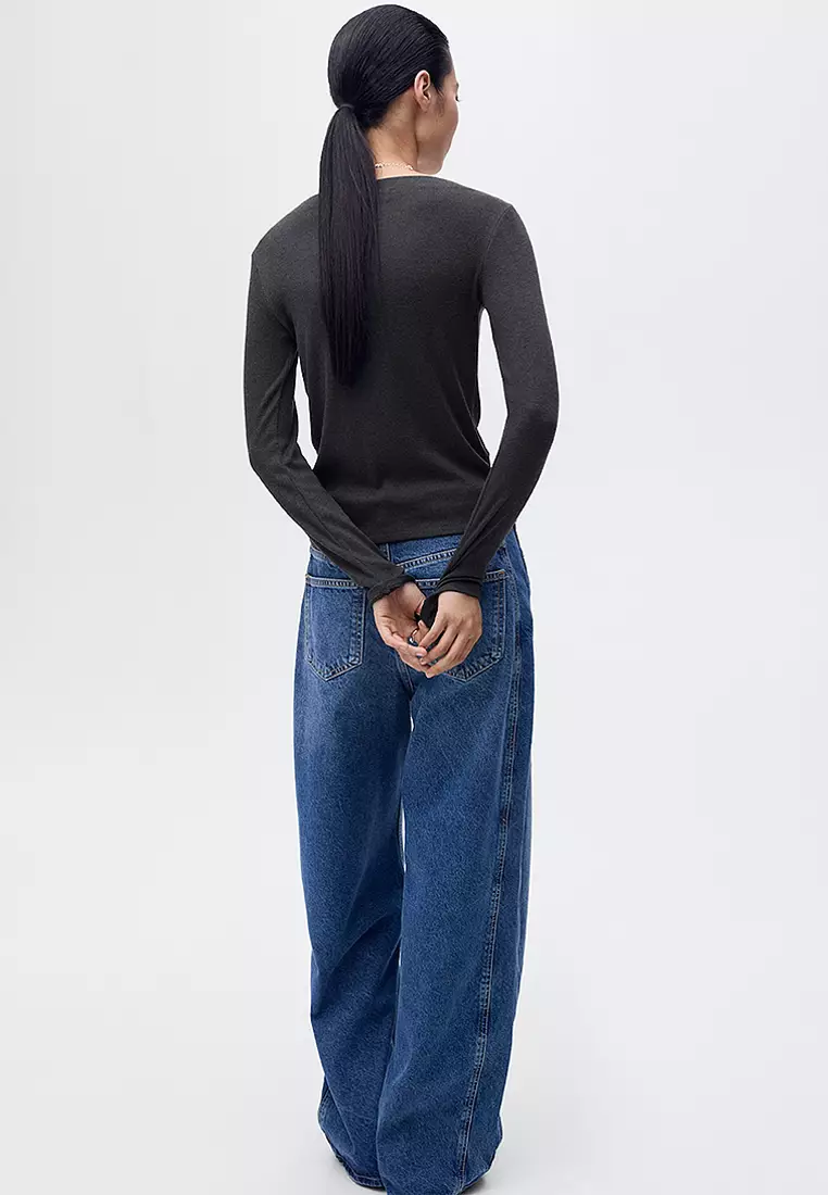 Long-Sleeved Boat-Neck T-Shirt