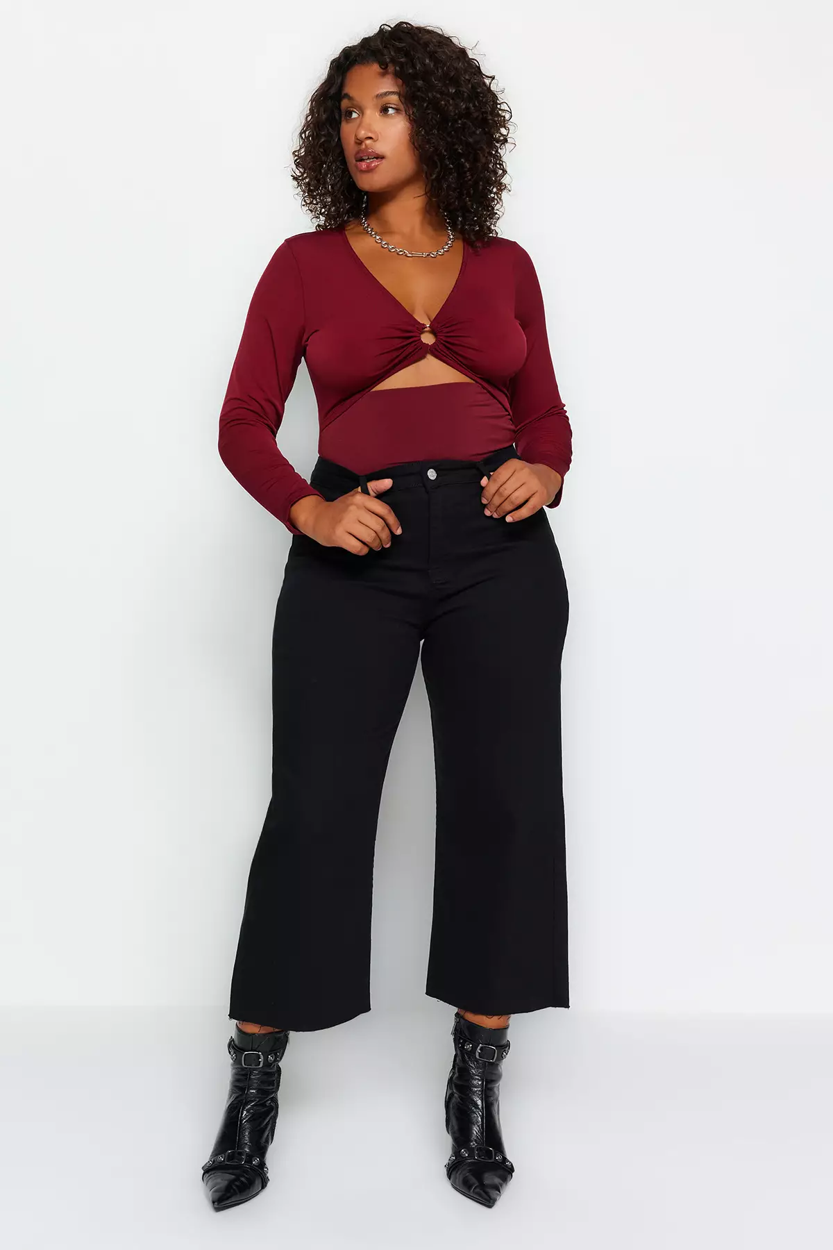 PLUS Size Black 3/4 Pants, Women's Fashion, Bottoms, Other Bottoms on  Carousell