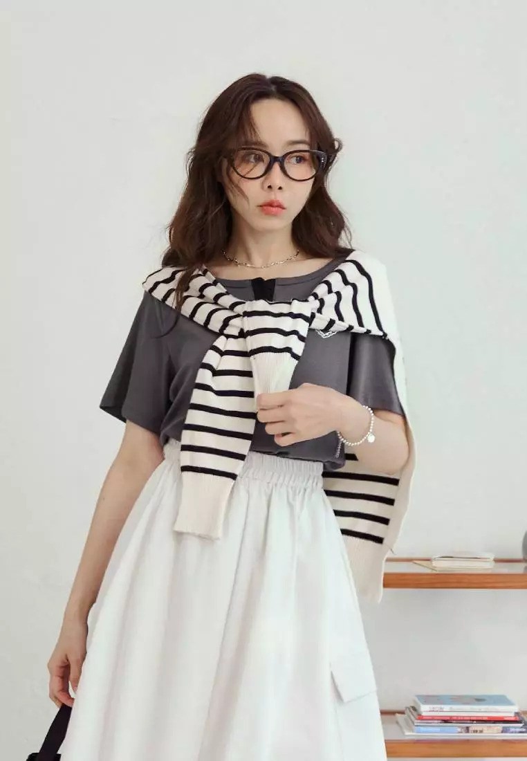 Contrast Color Half-Placket Short Sleeve Top with Heart Print [AB20523]