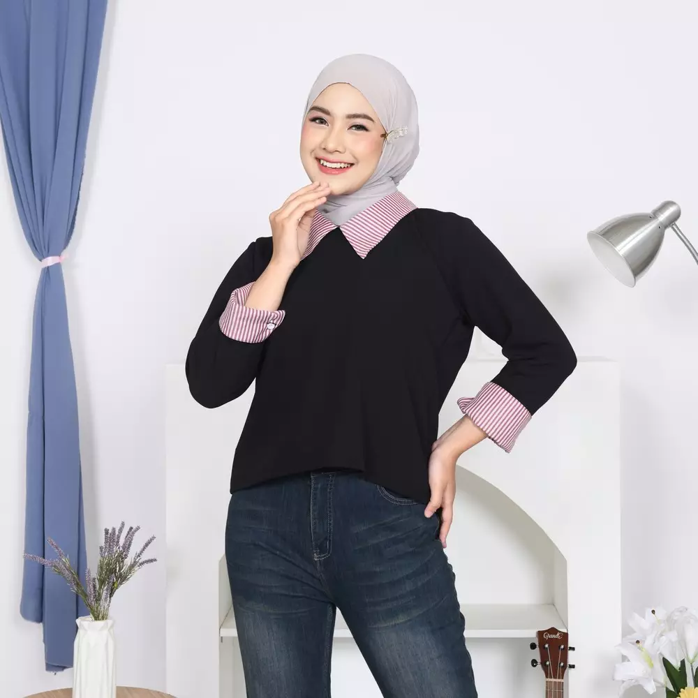 Sisi Knit Blouse - Black M19834 R59S4