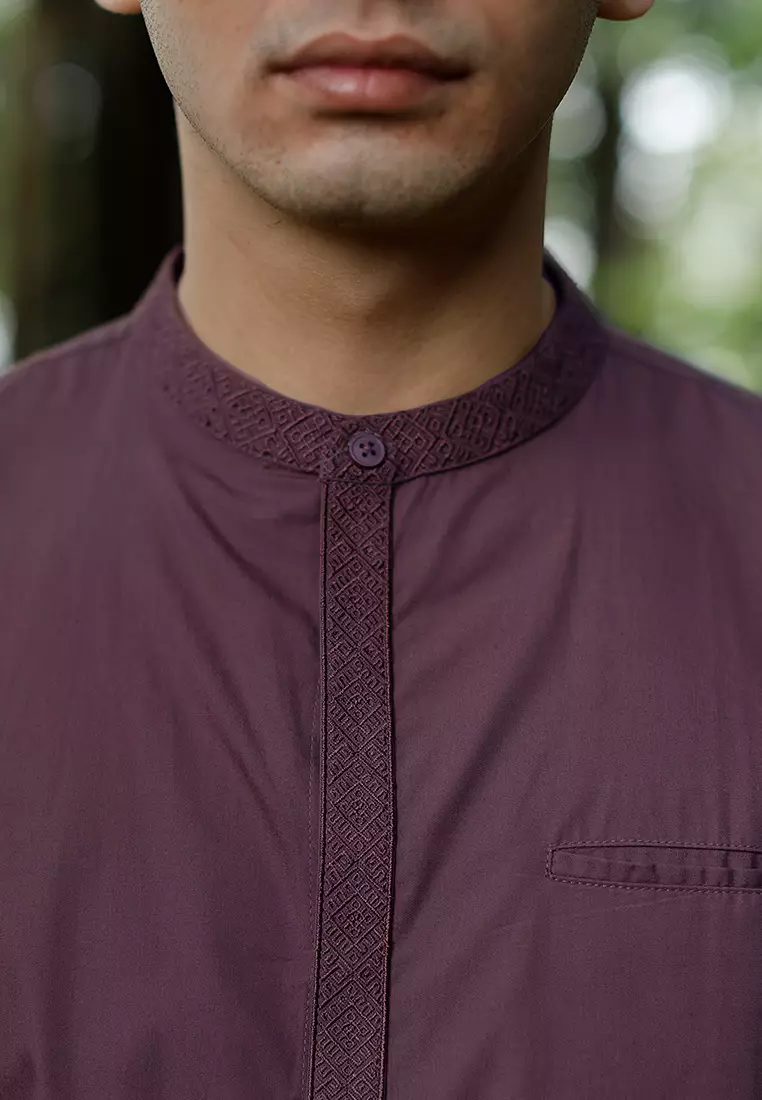 OXCON Kemeja Tangan Panjang koko bordir embrodiery collarless shirt Burgundy
