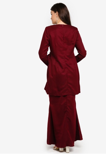 Buy Kurung Modern from peace collections in Red at Zalora