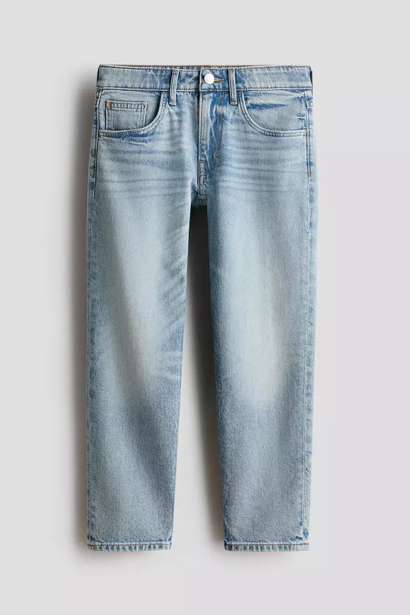 Relaxed Tapered Fit Jeans