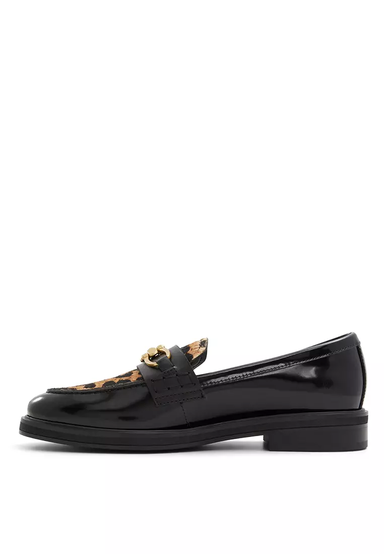 Bissom Loafers