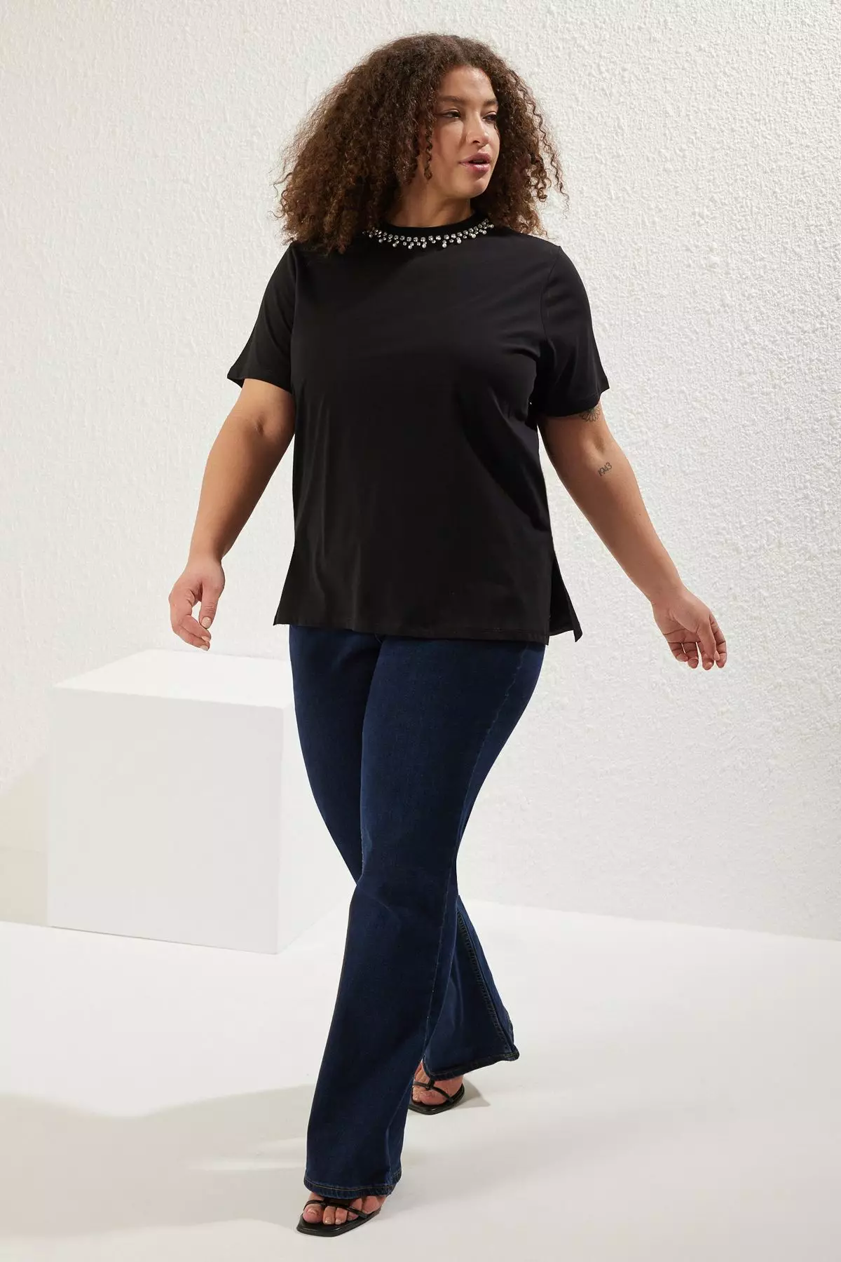 Stones Detailed Boyfriend Fit T-Shirt