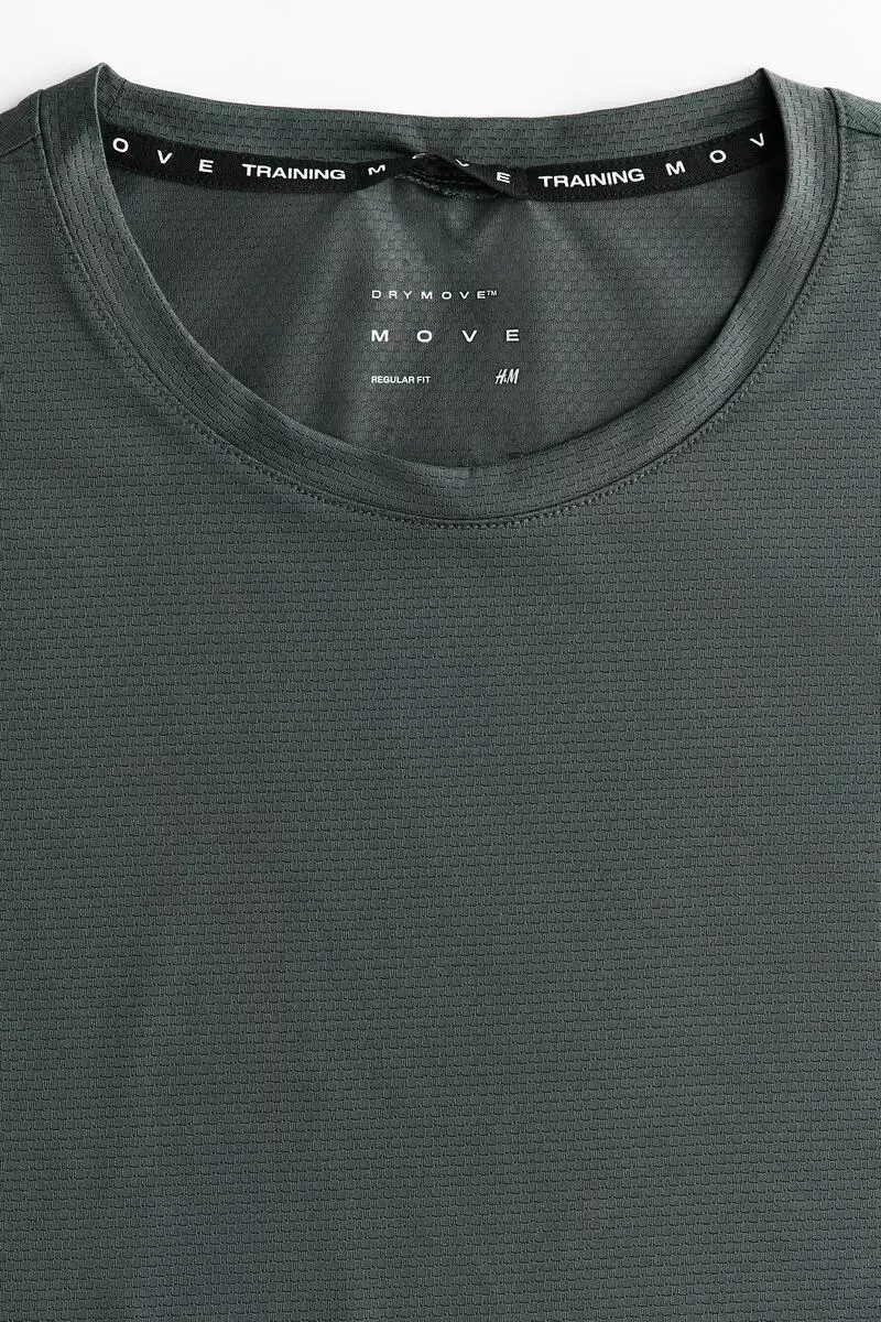 Regular Fit Sports vest top with DryMove™