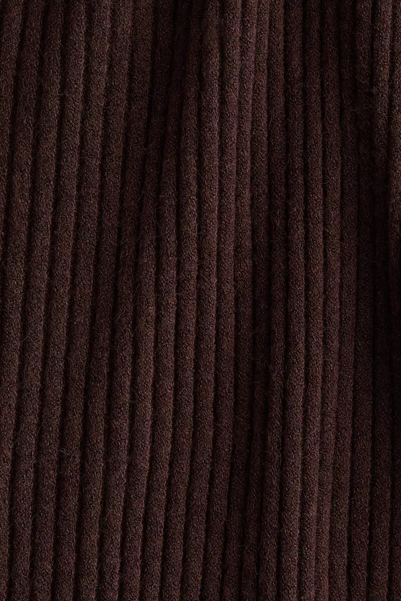 Wide rib-knit trousers