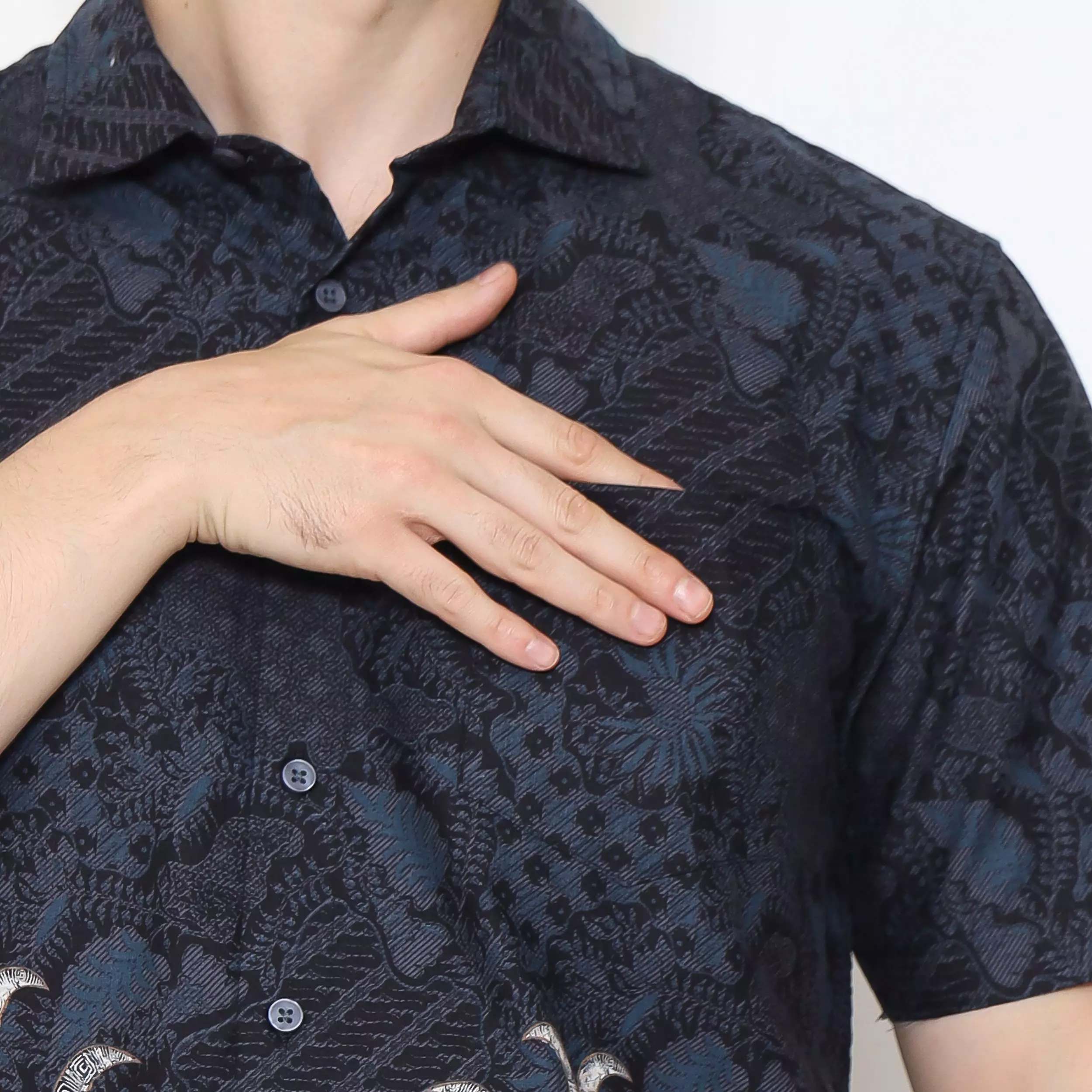 AMK Kemeja Batik Pria Lengan Pendek SHB Ghazan Ss Navy