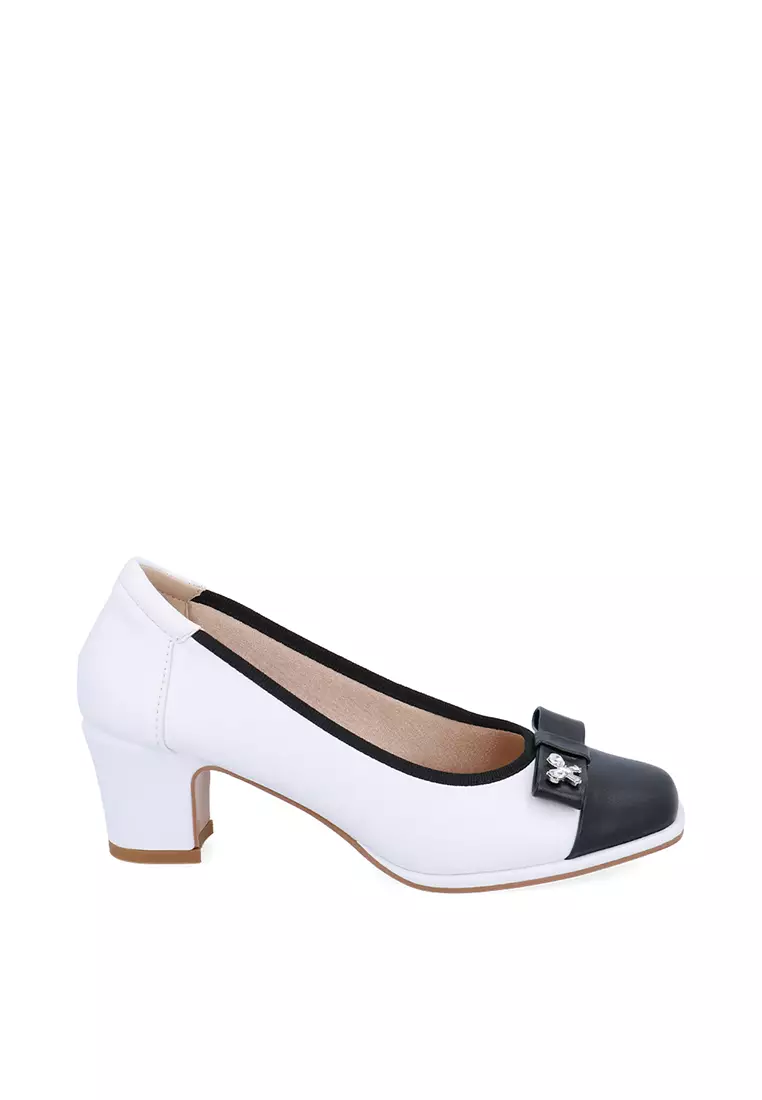 Discount on Carlo Rino  shoes - SKU: Black Patrice Bow Pumps