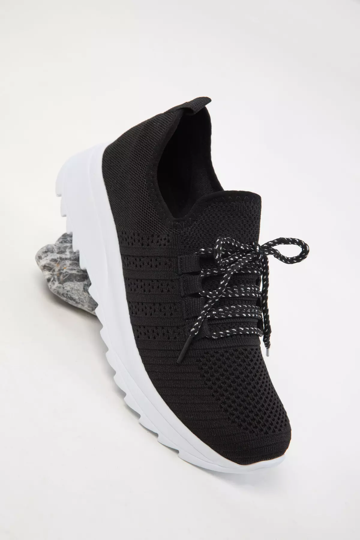 Women's Sneaker 19118 - Black-White