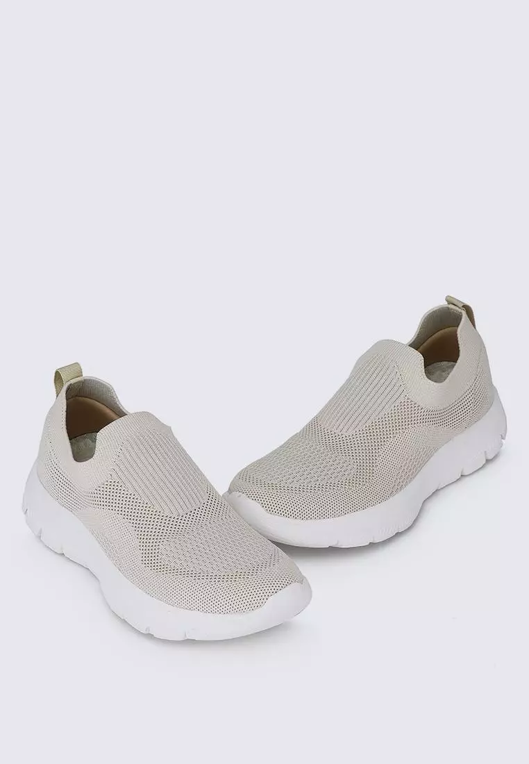 WalkEase Comfy Sneakers