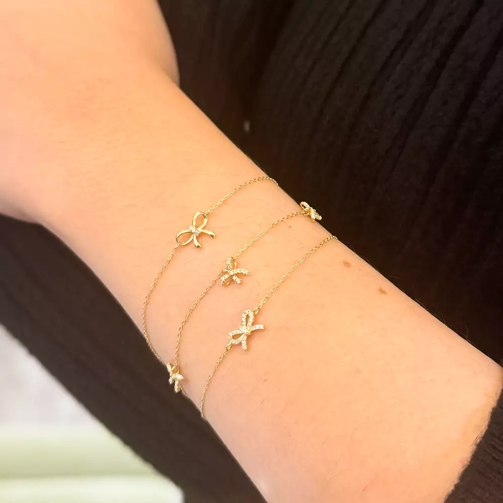 ISAGO Triple Pave Bow Bracelet