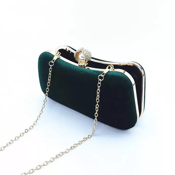 Vedlyn Adisa Tas Pesta Wanita Clutch Fashion Bahan Beludru Halus  - Beige