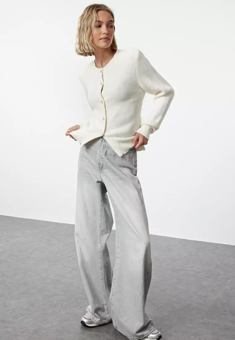 Ecru Extra Soft Textured Knitted Cardigan TWOAW25HI00119