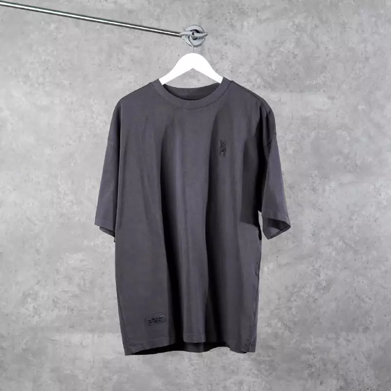 Kaos LIFE WORK RADOG POCKET EMBROIDERY CHARCOAL TSHIRT 100% ORIGINAL