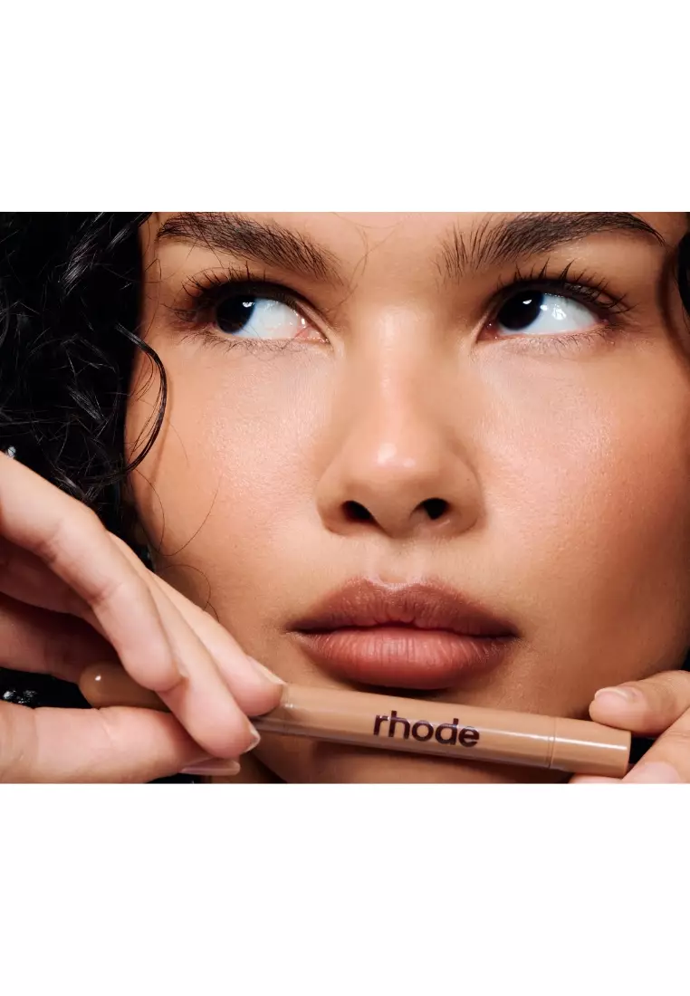 Peptide Lip Shape Contouring Lip Shaper in Lean