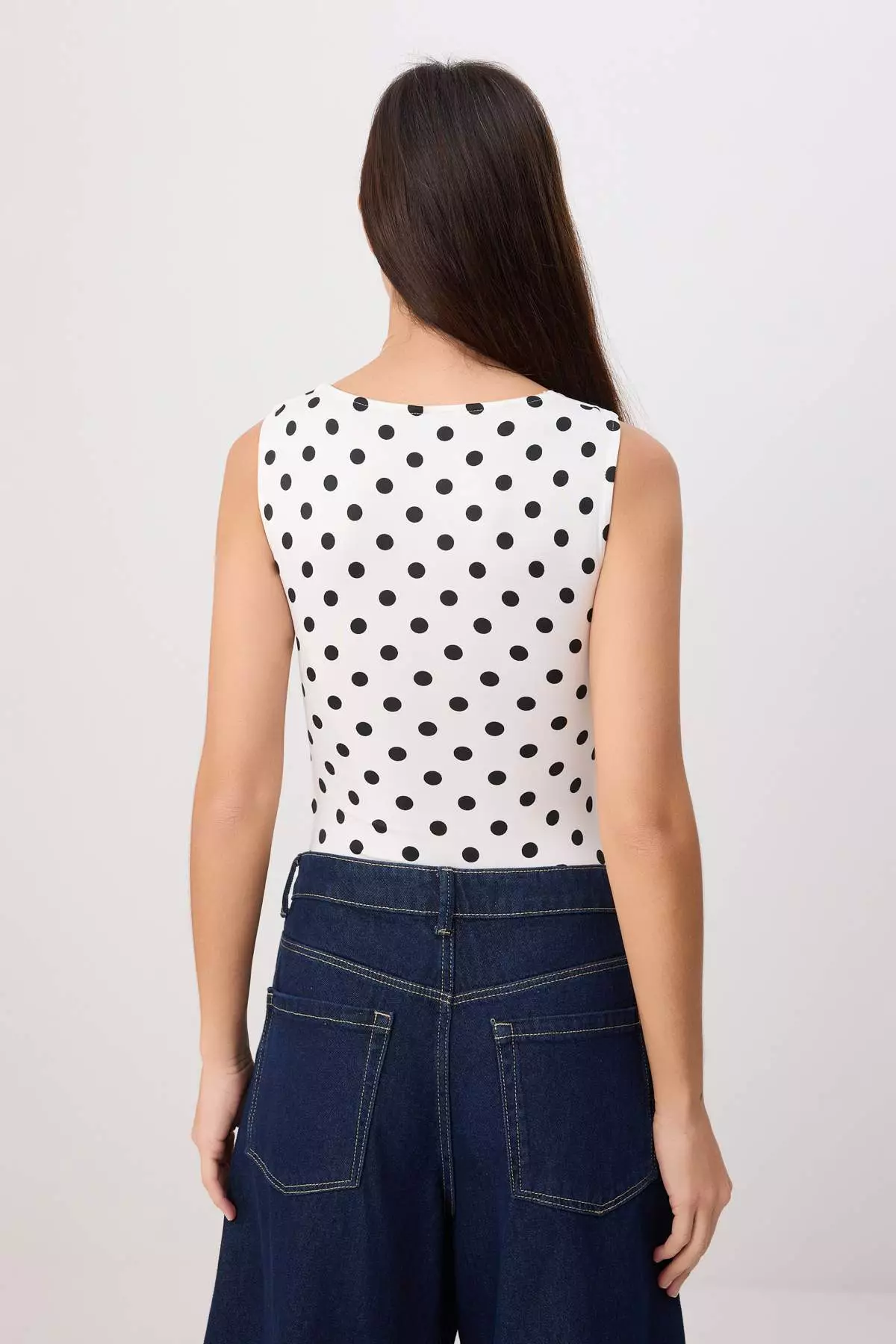 Ecru Polka Dot Fitted Pool Neckline Sleeveless Snap Fastener Stretchy Knitted Bodysuit Twoss26Bd00034
