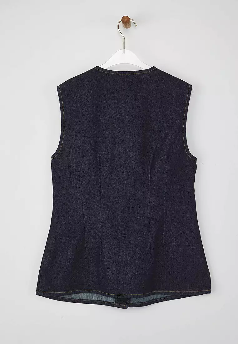 Button Detailed Fitted Denim Vest