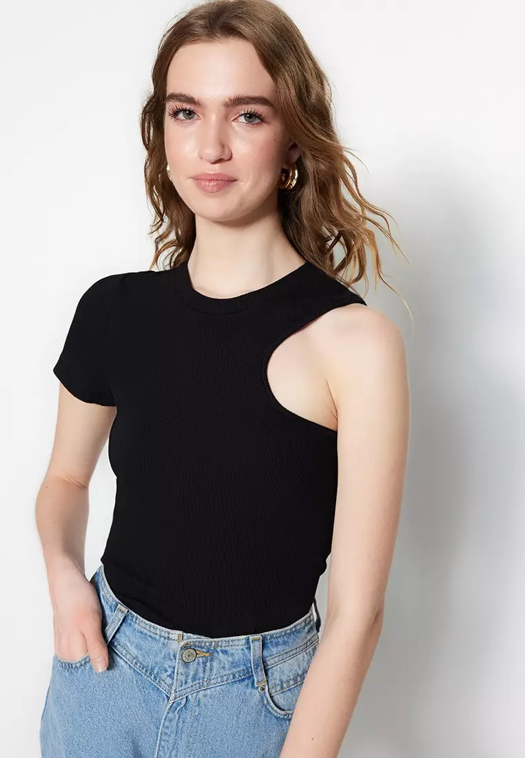 Buy Trendyol One Sleeve Crop Top 2024 Online ZALORA