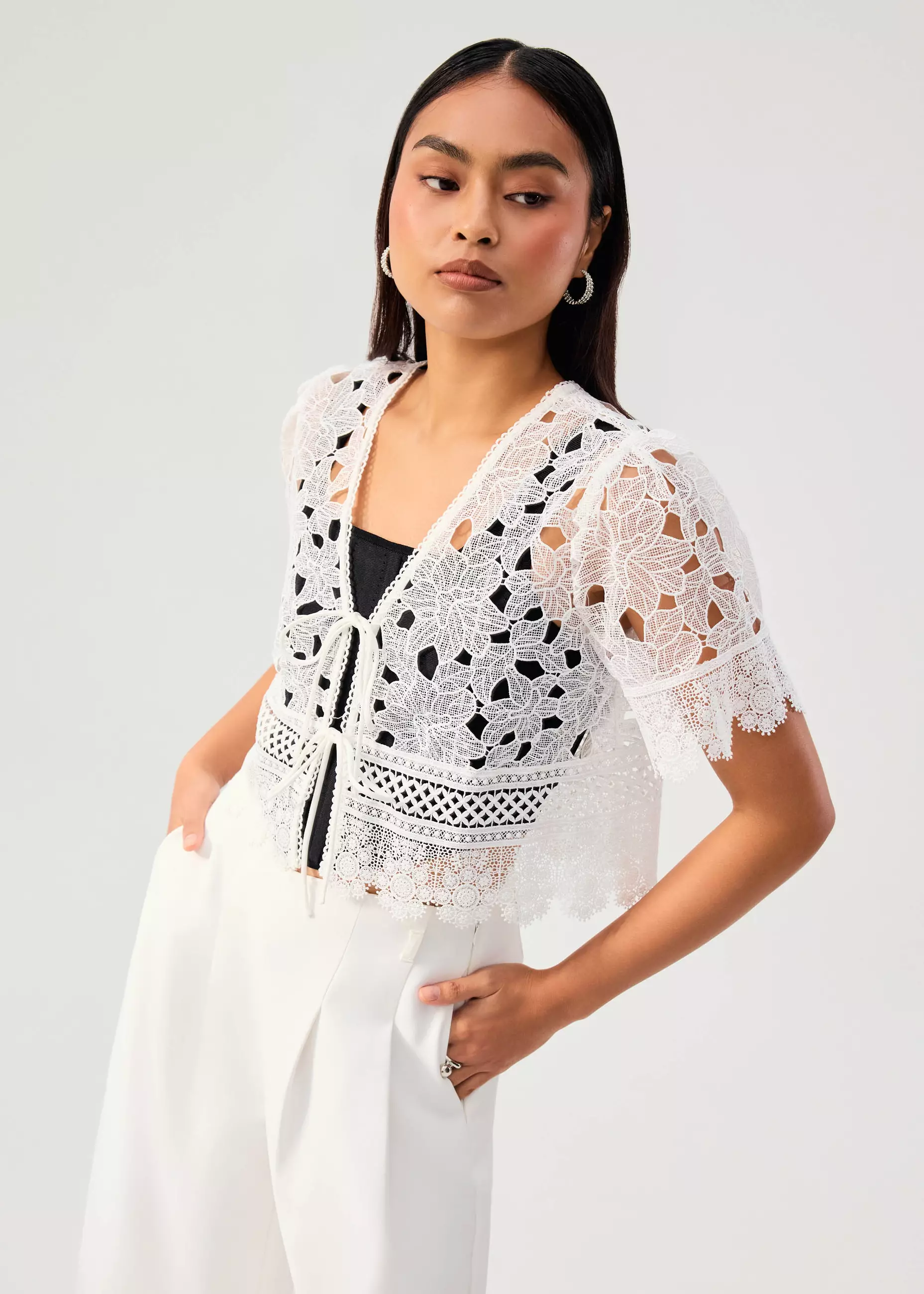Atasan Wanita - Floral Lace Ribbon Tie V-neck Shell Top