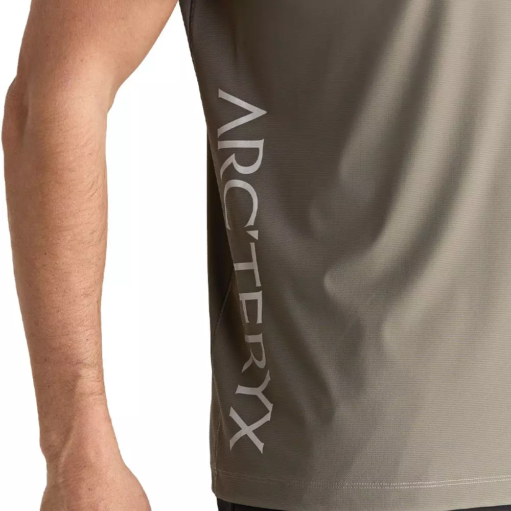 Arc’teryx SUPERUM T-SHIRT – Kaos Pria/Wanita Outdoor Ringan & Sporty