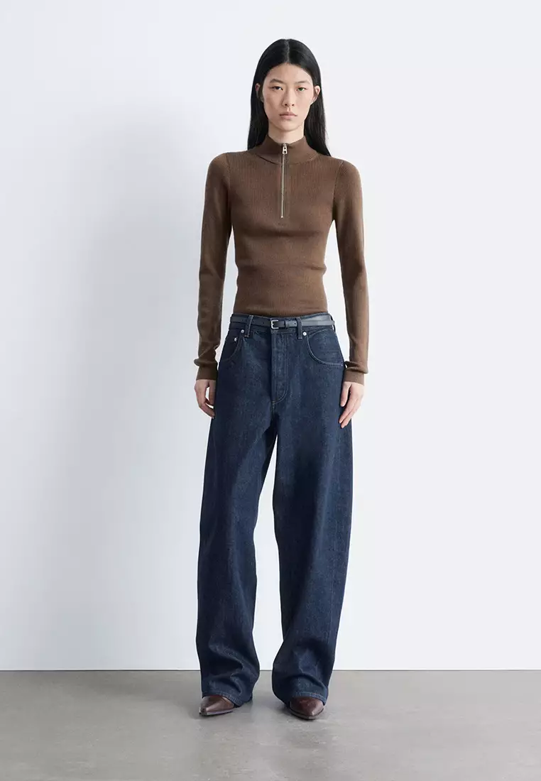Barrel-Leg Jeans