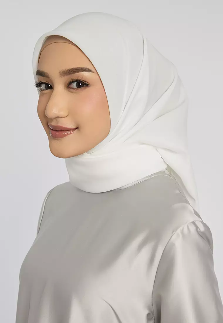 Kami Delicate Paris Scarf Plain White