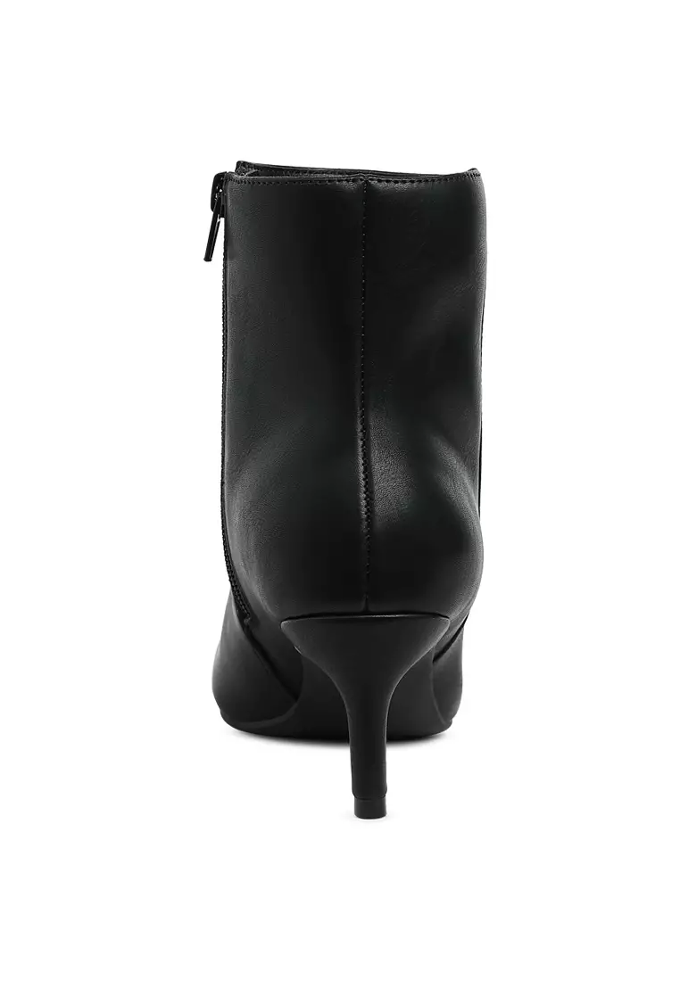 Sepatu bot kulit imitasi warna hitam