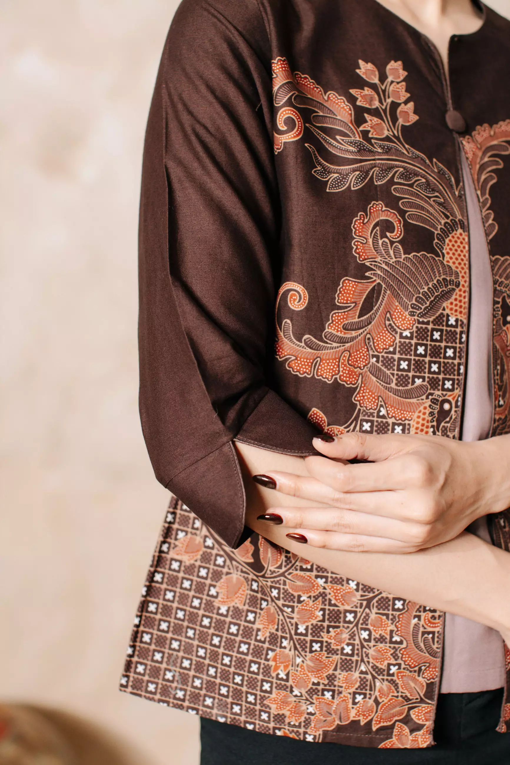 Kavindra Mahogany Brown Blouse Batik Wanita Katun Combo