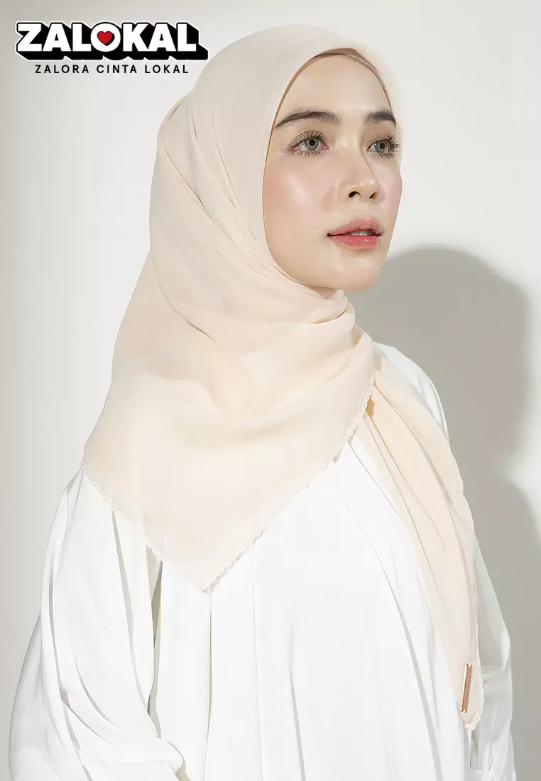 Paris Embroidery Signature Square (Lozy X Hamidah) Champagne