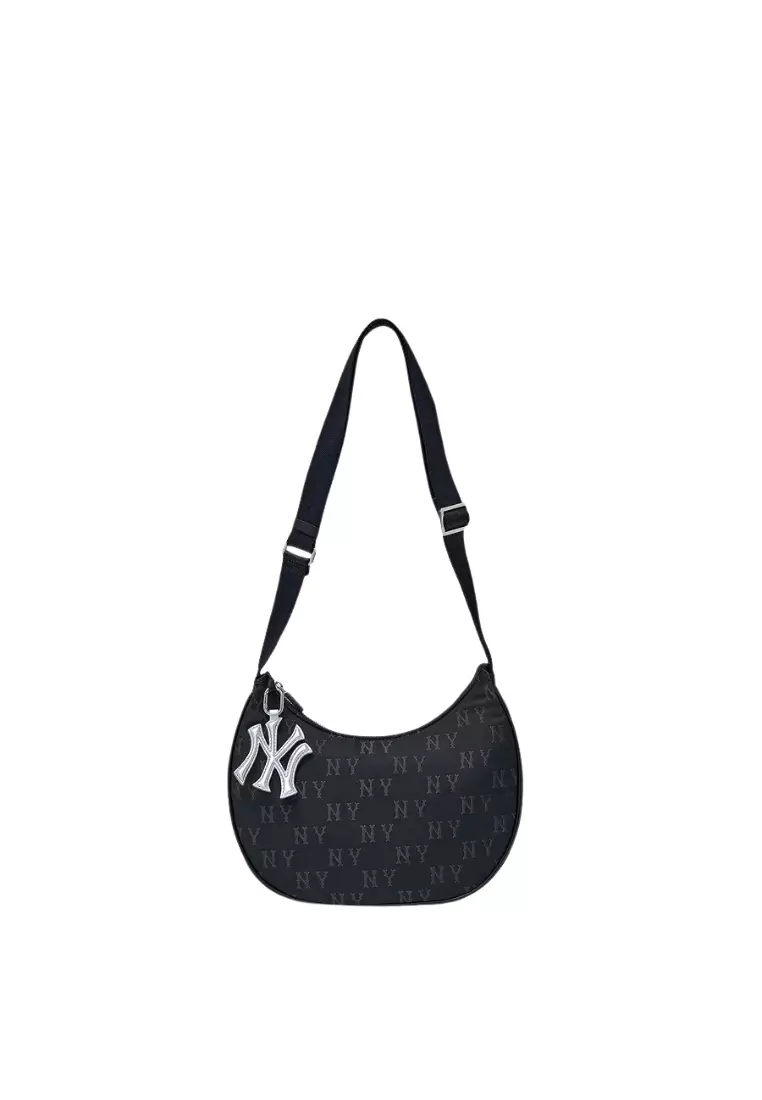 MLB Korea CLASSIC MONOGRAM EMBO CROSS HOBO BAG エンボス ホーボーバッグ 3ABQS093N-50BKS 43CRD