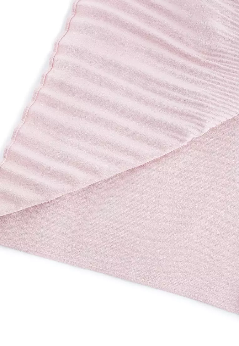 G2000 Sleeveless Gradient Pleat Puff Shoulder Blouse