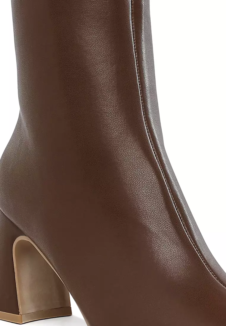 Sepatu bot ujung persegi berbahan kulit imitasi warna coklat