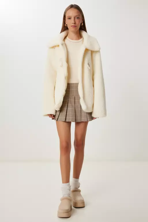Women's Bone Polo Collar Pocket Plush Coat Gk00023