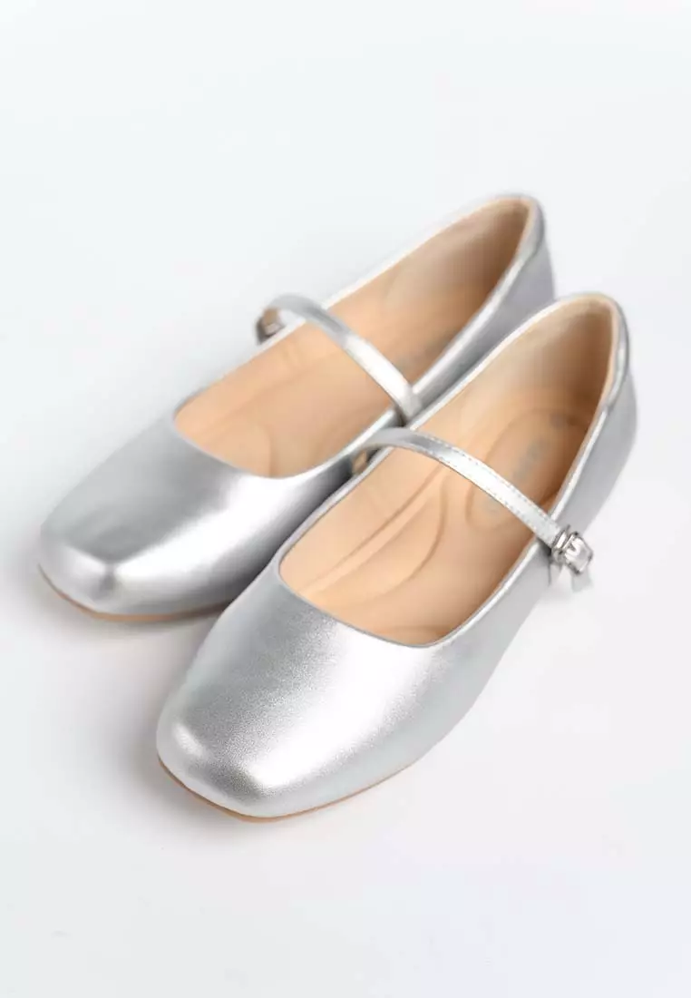 Brie Ballerina Strap Flats