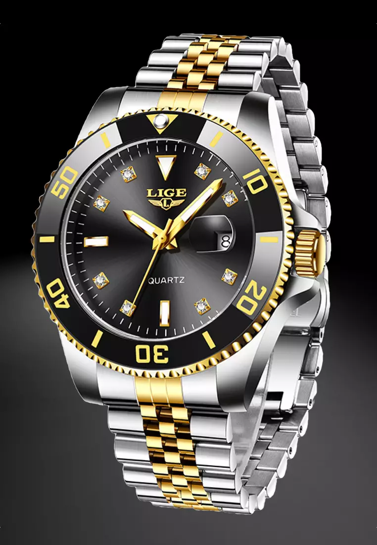Unisex Classic Diver's Stainless Steel Quartz Watch on Steel Bracelet