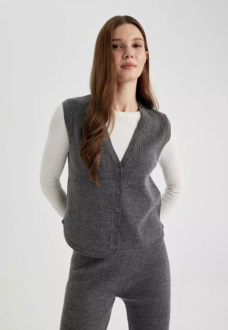 Sweater Vest