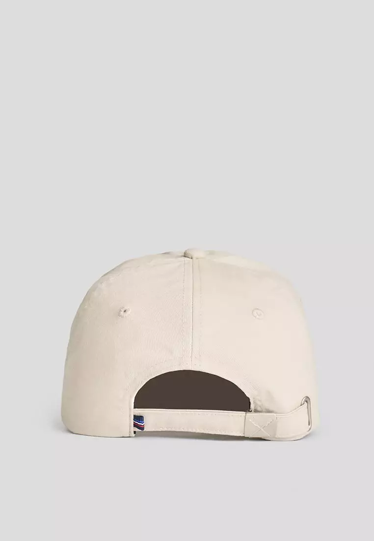Classic Cap With Contrast Stitching