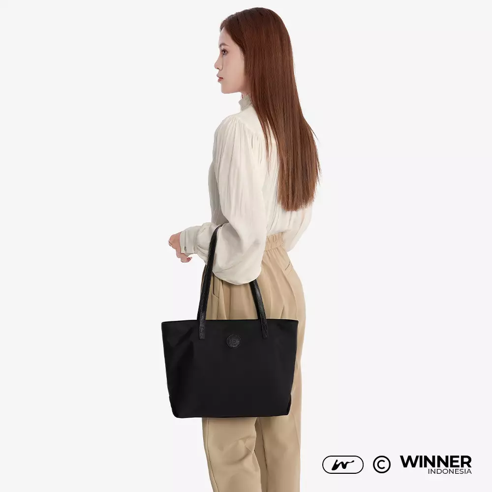 Tas Bahu Tote Bag Nylon Anti-Air Wanita Korean Style Shoulder Bag Resleting (T14-044-5226) - Hitam