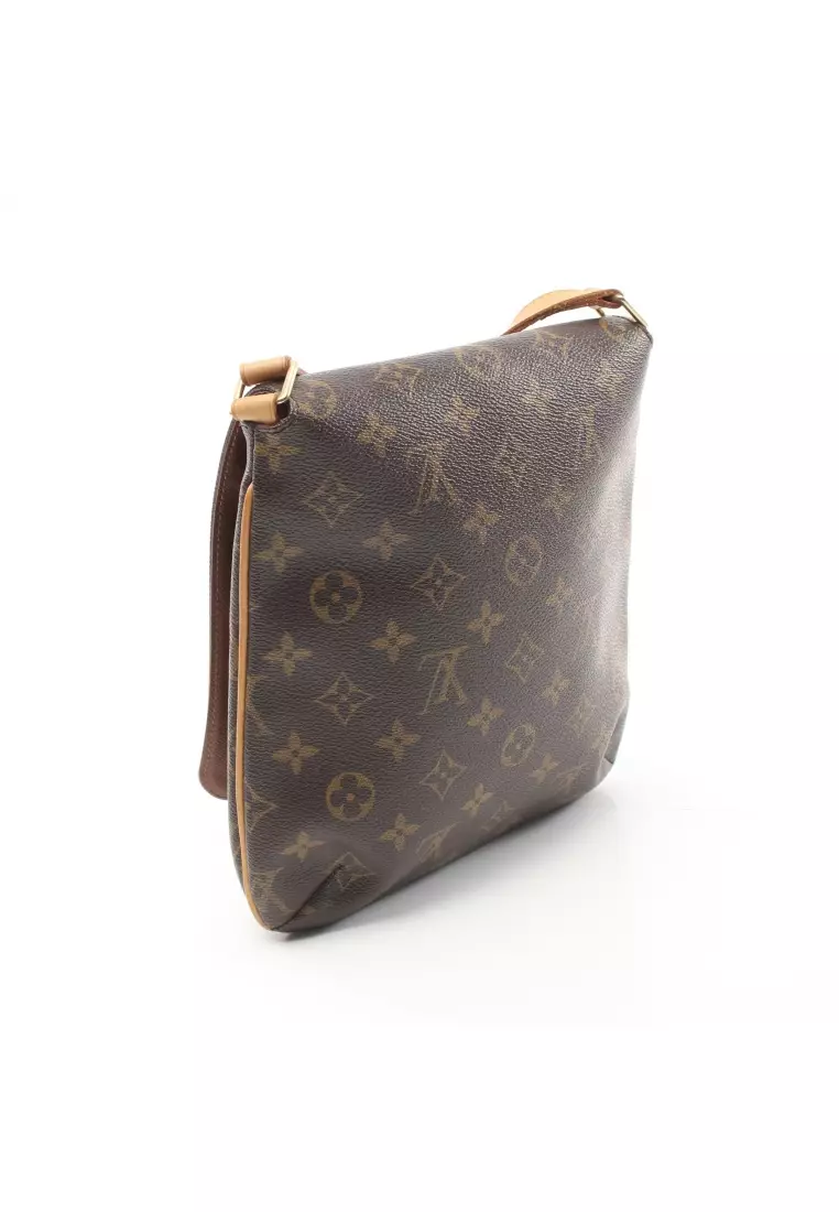 Louis vuitton musette salsa best sale long strap