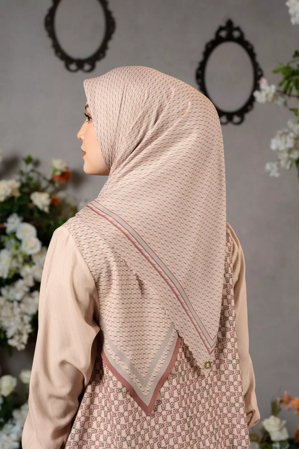 Klamby - Romely Scarf Kuning Asoka