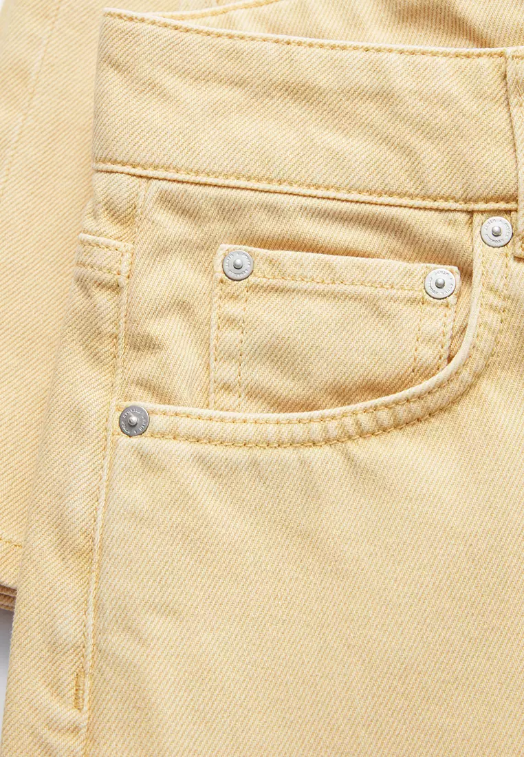 Relaxed Wide-Leg Jeans